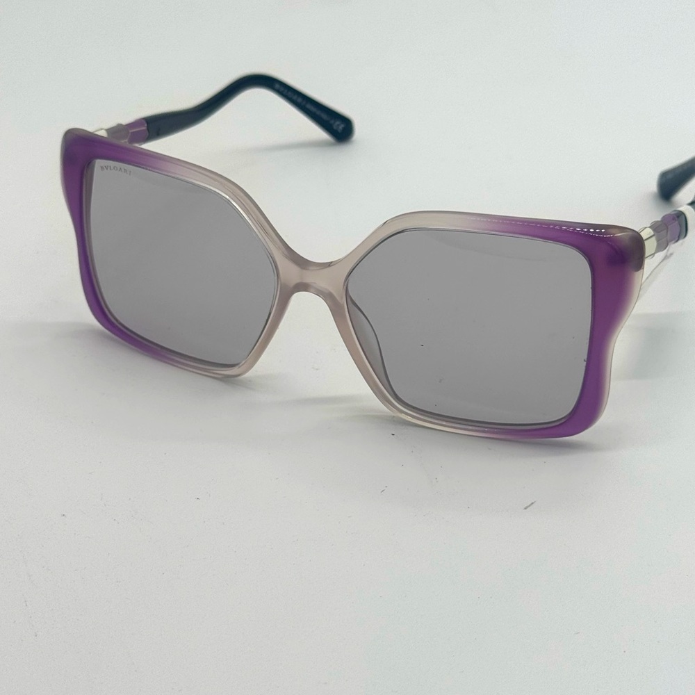 New Butterfly 🦋 Sunnies Bvlgari